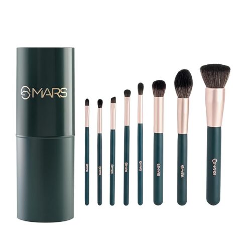 The cosmetic brush set features eight versatile brushes with ultra-soft bristles and a sleek holder, designed to deliver smooth, precise makeup application for both beginners and professionals alike.